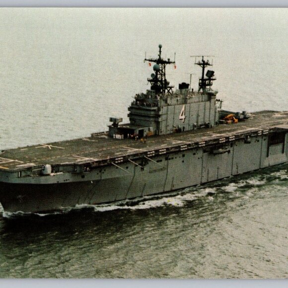 Postcard  Unposted Warships [Assorted] Lot of 8 Historic Collection #1174 - Picture 7 of 16